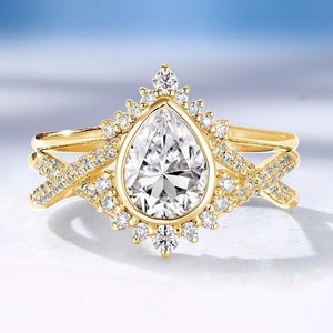 Vintage Pear Moissanite Engagement Ring Set, 18K Gold Twisted Wedding Band, Infinity Wedding Ring Set, Art Deco Bridal Ring Set Promise Ring