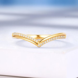 Lab Grown Diamond Curved Wedding Band, V-Shape Solid Gold Design, Custom Matching Ring by HelloRing