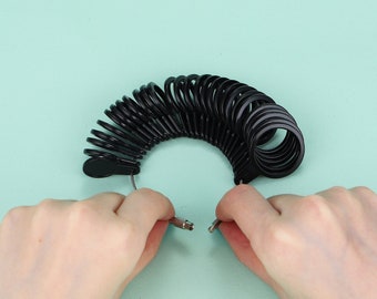 Ring Sizing Gauge Ring Gauge Sizing Tool Ring Measuring Tool Finger Sizer Adjustable Ring Gauge Plastic Ring Sizer Find Your Accurate Size