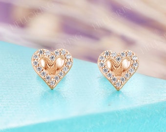 Dainty Heart Earring Studs Vintage Round Natural Diamond Earrings Rose Gold Handmade Love Earrings Elegant Simple Valentine's Day Earrings