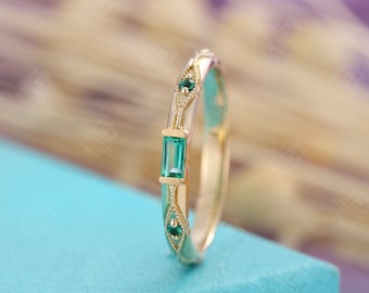 Vintage baguette lab Emerald Wedding Band Engagement ring Rose Gold band Unique Band Art Deco Milgrain Stacking Matching band Anniversary