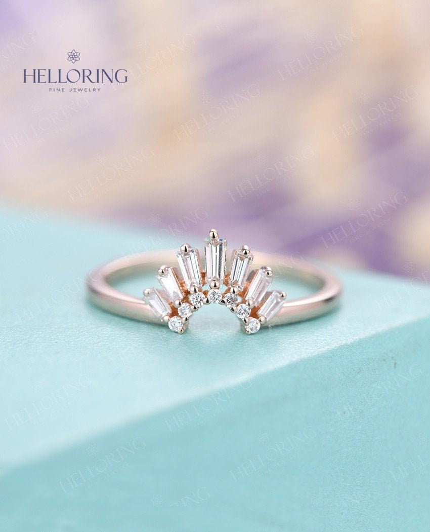 Etsy curved wedding band outlet