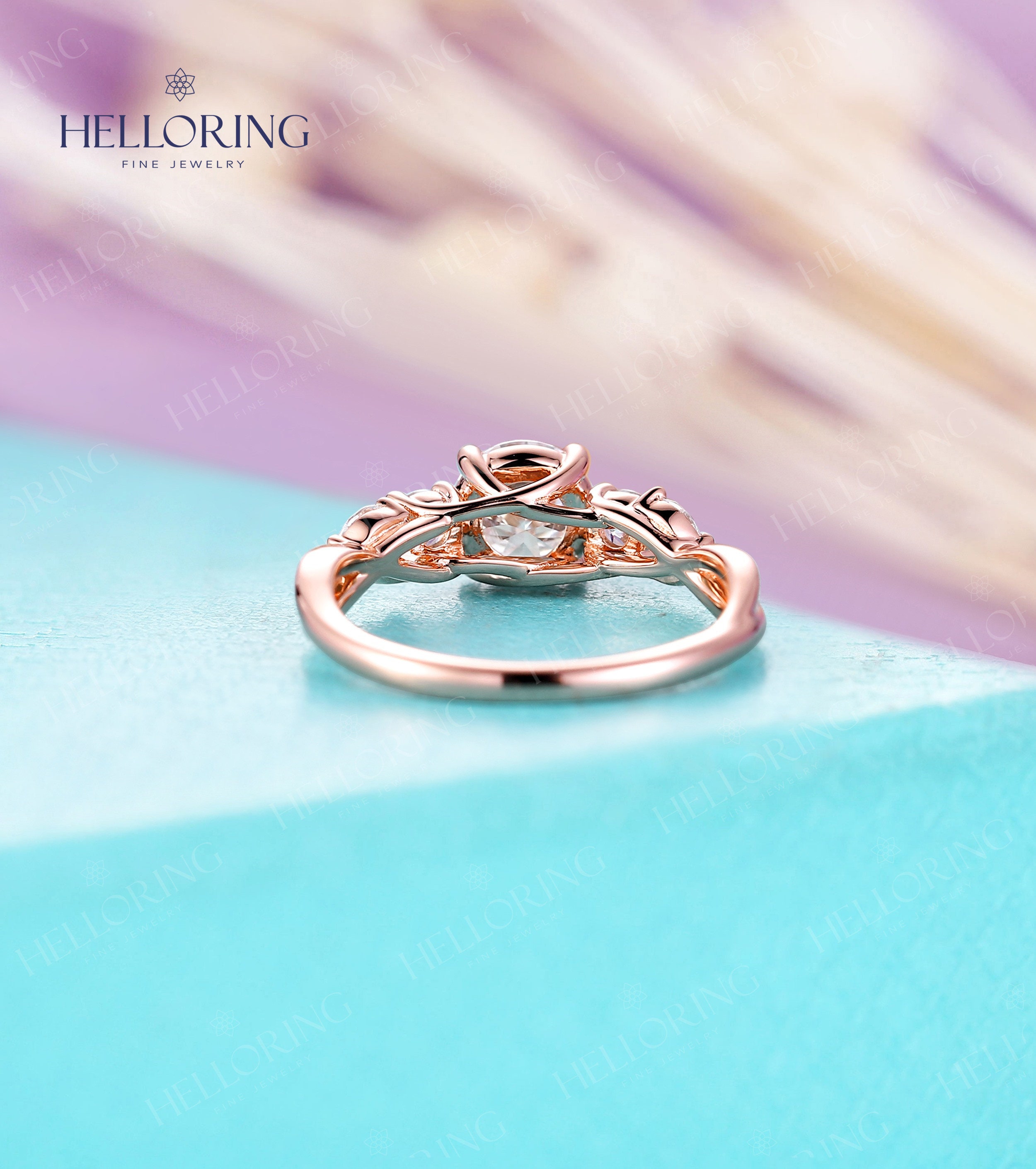 ラウンドシェイプ モアッサナイト エンゲージリング ヴィンテージ