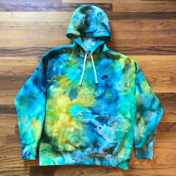 nike hoodie tie dye