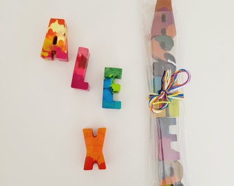 Personalized Name crayons for kids, the perfect unique gift for birthdays and Christmas! Vibrant,marbled colours,let their creativity shine!