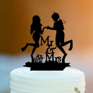 Customized Diving Wedding Cake Topper / Mr and Mrs Cake Topper/ Scuba Diving Cake Topper/under the sea wedding decor