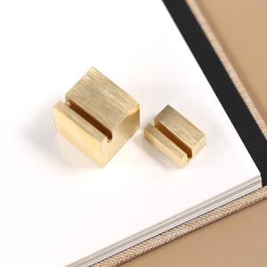 Mini tarjeteros de latón dorado, soportes para tarjetas de boda, tarjeteros, soportes para números de mesa, soportes para invitaciones, decoración de bodas, mini tarjeteros
