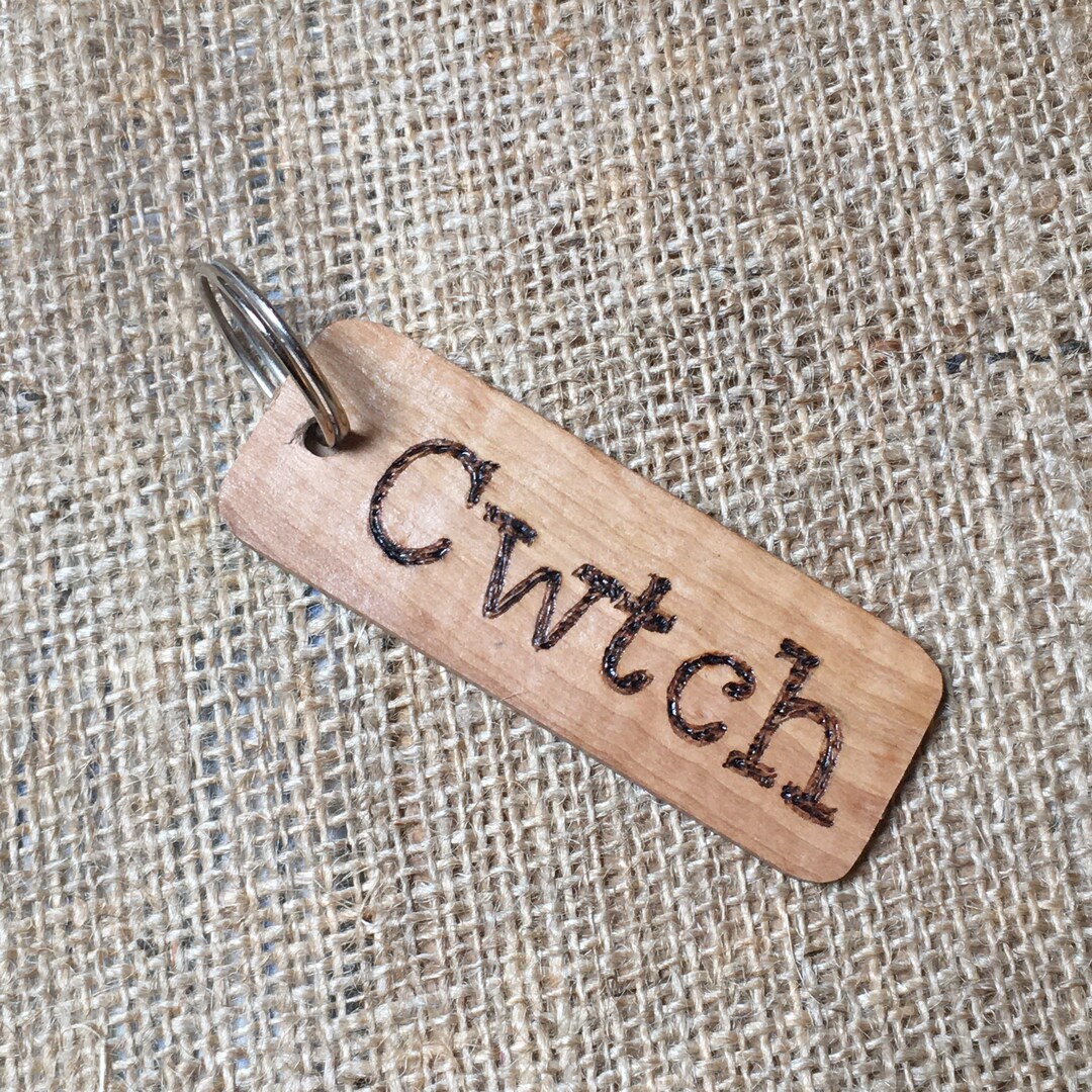 Cwtch Keyring Welsh Wood Isolation Lockdown Gift Hug Cuddle Welsh Word