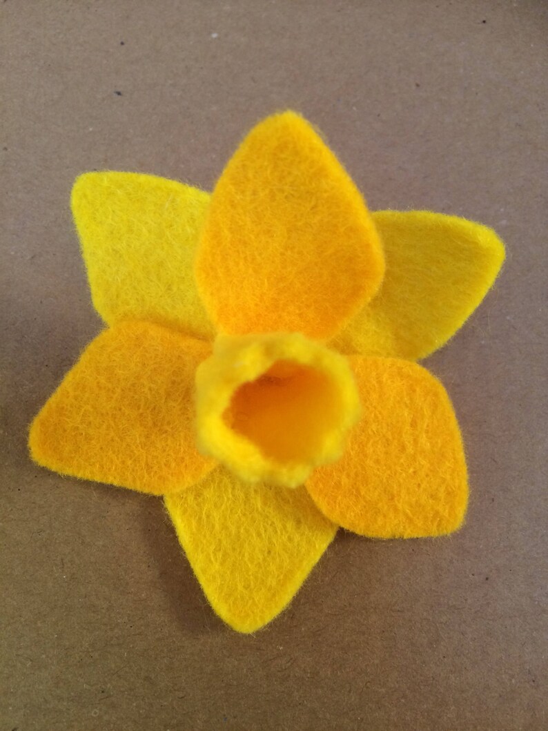 Felt Daffodil Badge St Davids Day Welsh Emblem Six Etsy