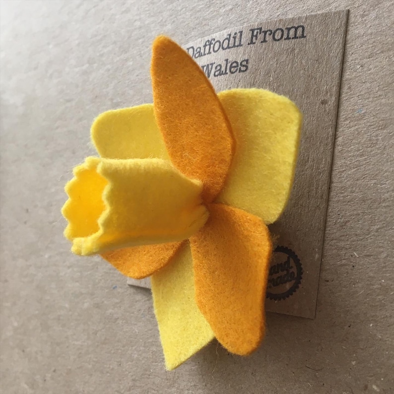 Daffodil Badge Felt St Davids Day Handmade Hand Sewn Welsh Emblem Six Nations Rugby Welsh Sport
