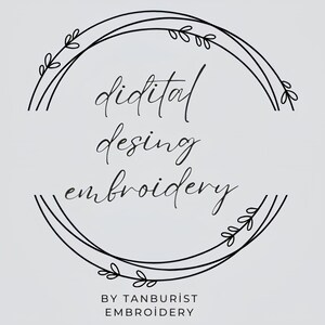 K&ouml;nnte beinhalten: Ein Logo-Design mit den Worten "digital desing embroidery" in einer Schreibschrift, umrahmt von einem schwarzen Kreis mit Bl&auml;ttern. Der Text "BY TANBURIST EMBROIDERY" steht darunter.