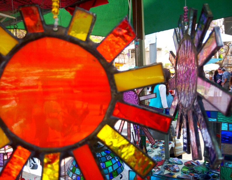 Glass suncatcher Home decor Feng Shui decor, Yard design Stained glass sun