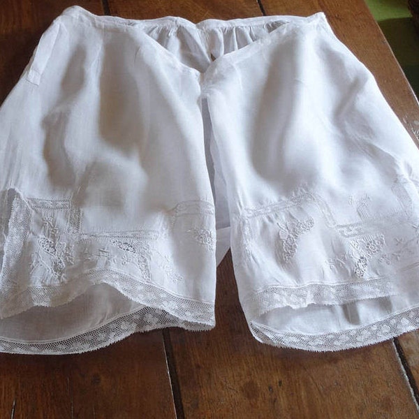French knickers (bloomers)  with Valenciennes lace.