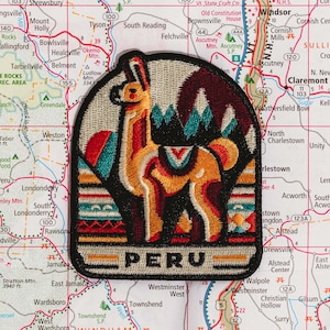 Parche de llama peruana: recuerdo de viaje bordado