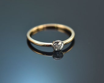 Antique engagement ring with old cut diamond made of gold 585, made around 1900