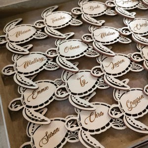 Tarjeta de lugar para boda, etiquetas de tortuga personalizadas para despedida de soltera, tarjeta de lugar náutica, tarjetas de lugar con nombre de tortuga, decoraciones de fiesta de tortuga
