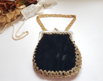 Vintage 1970 s bag,  black velvet, small Evening Bag,  black with gold metal chain,vintage style for your retro wedding