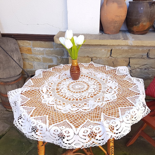 Nappe ronde au crochet, housse en tricot à la main, nappe vintage faite à la main Diamètre 35 pouces, f 44