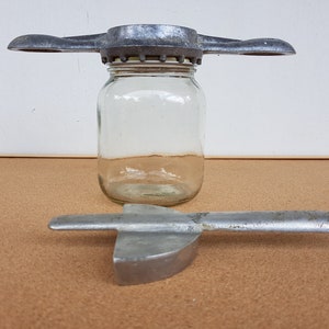 JarKey JarPop Bottle/Jar Opener. Made In Denmark. Vintage/Retro barware