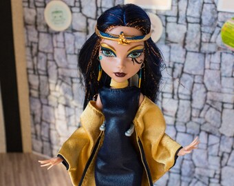 Monster high dark blue lady dress with kimono sleeves