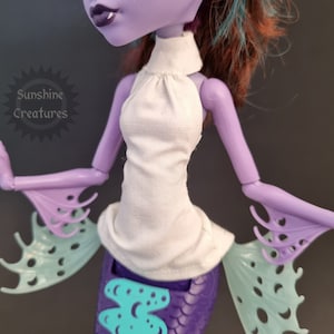 White sleeveless halter top - Monster, Ever after, OMG, Rainbow doll high fashion clothes