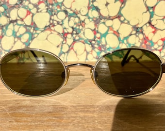 Vintage zeldzame EMPORIO ARMANI-zonnebril, uniseks jaren 90 UITSTEKENDE staat Made in Italy (066-S 707)
