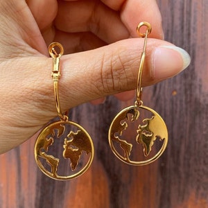 Weltkarte Ohrringe, Erde Hoop Ohrringe, Welt Ohrringe, Karte Ohrringe, Globe Ohrringe, Reise Ohrringe, Geschenk für sie, Made in Griechenland