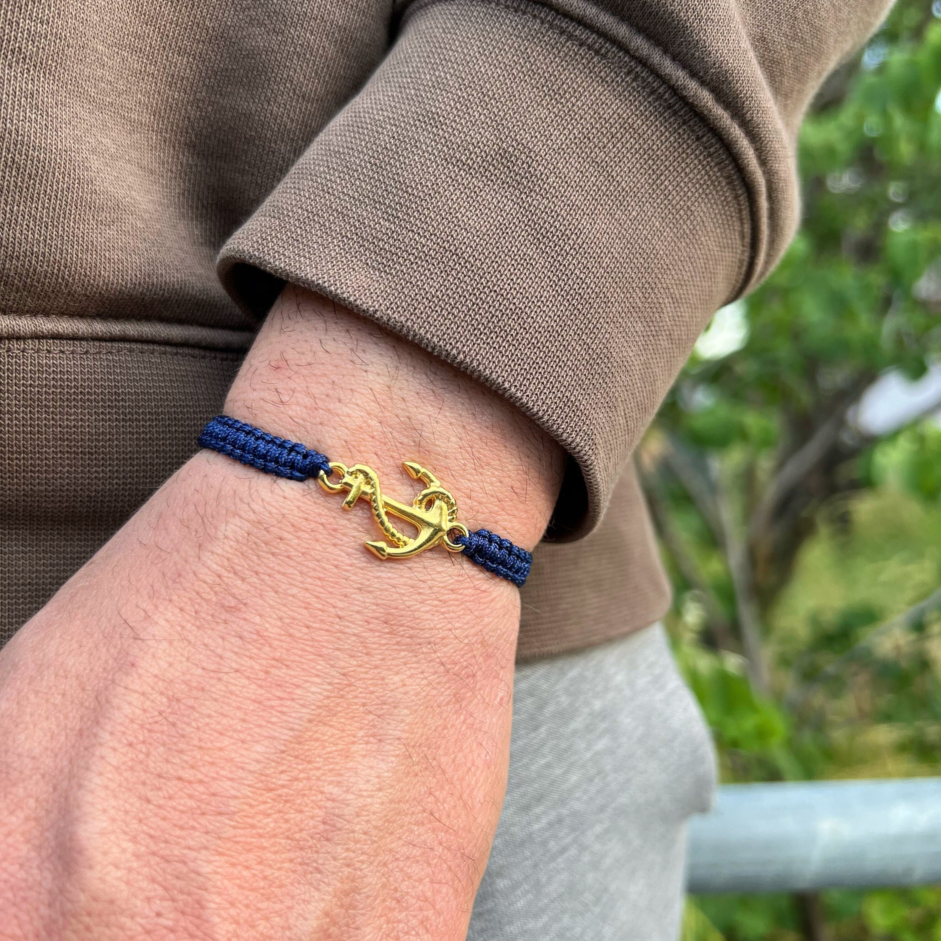 Anchor bracelet discount