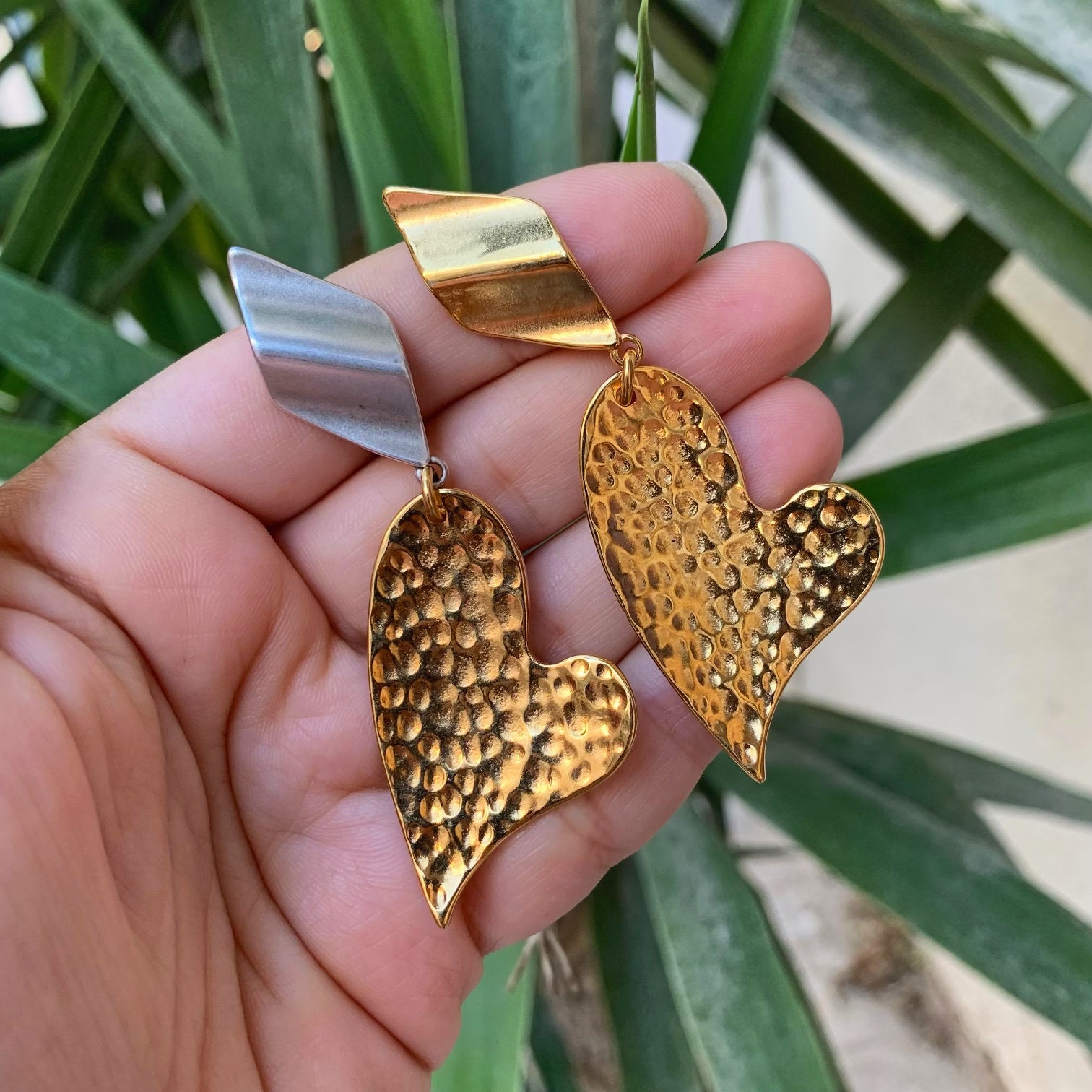 Lifetime Jewelry ハート形スタッドイヤリング 24Kゴールド 高級 オーバーレイ ファッションジュエリー 低刺激性 敏感な耳に安全