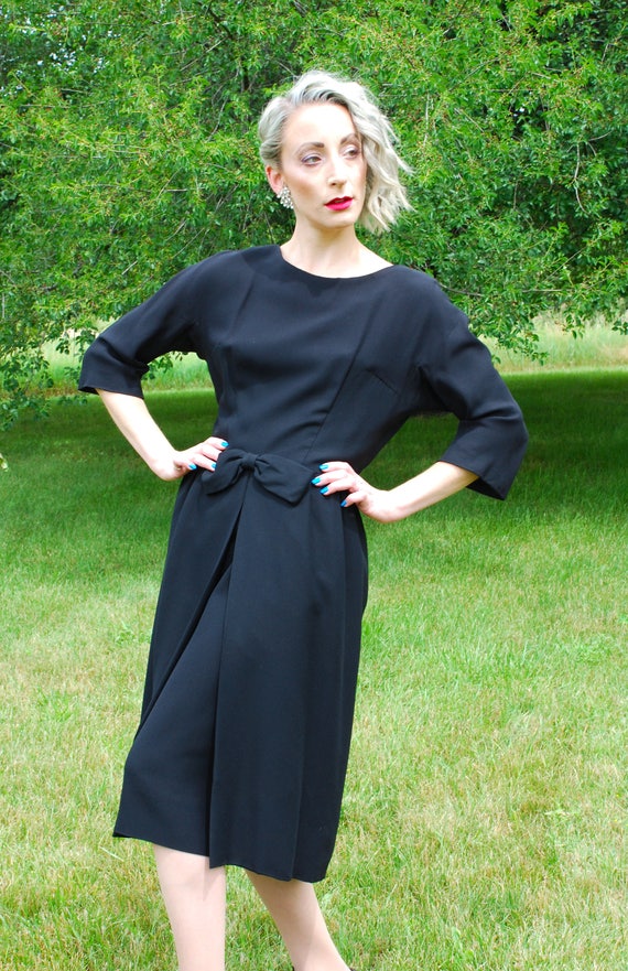 50’s 60’s Vintage Black ‘Sheath’ Dress, Bow, Hourg