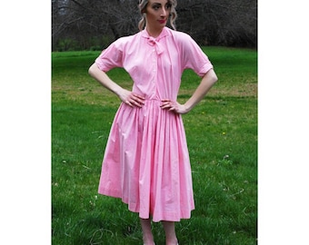 50s Pink Gingham Plaid Dress, Handmade Cotton Shirtwaist, Circle Skirt (Size M/L)
