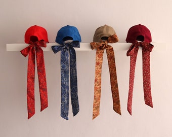 Cotton baseball cap with silk bow