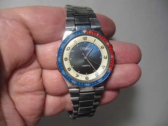 Slava watch online movement