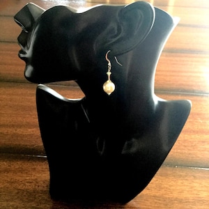 Wedding earrings, pearl earrings,handmade earrings, white pearls