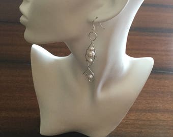 Wedding earrings, three peas in a pod earrings,white pearl earrings,handmade earrings