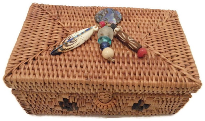 Alaskan Embellished Smoked grass Belize Hand Woven Trinket Box 5 X 3 X 2 in
