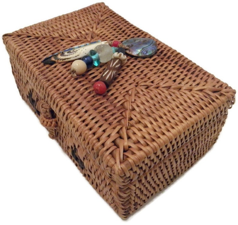 Alaskan Embellished Smoked grass Belize Hand Woven Trinket Box 5 X 3 X 2 in