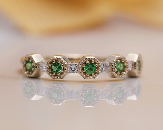 14k Gold Green Tsavorite Diamond Wedding Band/Green Gem Wedding Ring/Anniversary Ring/Birthday Ring/14K Gold Ring/Promise Ring/Princess Ring