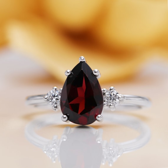 14K Gold Tear Drop Red Garnet Diamond Ring/Red Garnet Diamond Engagement Ring/Anniversary Ring/Birthday Ring/Diamond Ring/Promise Ring/Ring