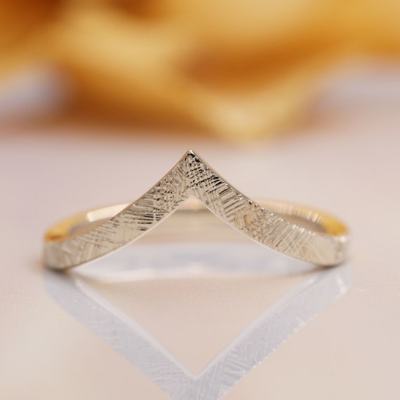 14K Gold Big Chevron Ring/Plain Gold Wedding Ring/Gold V Shape Ring/Perfect Matching Band/Stackable Ring/Wedding Band/Graphic Ring/V Band