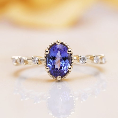 14K Gold Tanzanite Ring Light Purple Stone Tear Shape Ring | Etsy