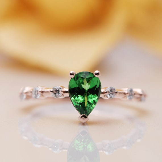 14k Gold Pear shaped Green Tsavorite Diamond Engagement Ring/Green Gem Classic Engagement ring/Birthday Gift Ring/Tear Drop Tsavorite ring