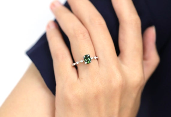 14k Gold High Quality Oval Green Sapphire Diamond Engagement Ring Green Gem Classic Engagement ring Birthday Diamond Ring Sapphire ring Ring