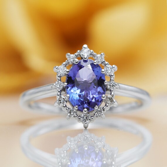 14K Gold Vintage Tanzanite Diamond Engagement ring/1 CT Blue Tanzanite Vintage Ring/ Blue Gem Ring/Vintage Diamond Ring/Anniversary Ring