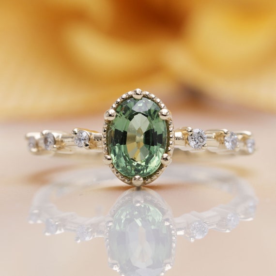 18K Gold High Quality Oval Green Sapphire Diamond Engagement Ring/Green Gem Classic Engagement ring/Birthday Ring/Antique Sapphire ring/Ring