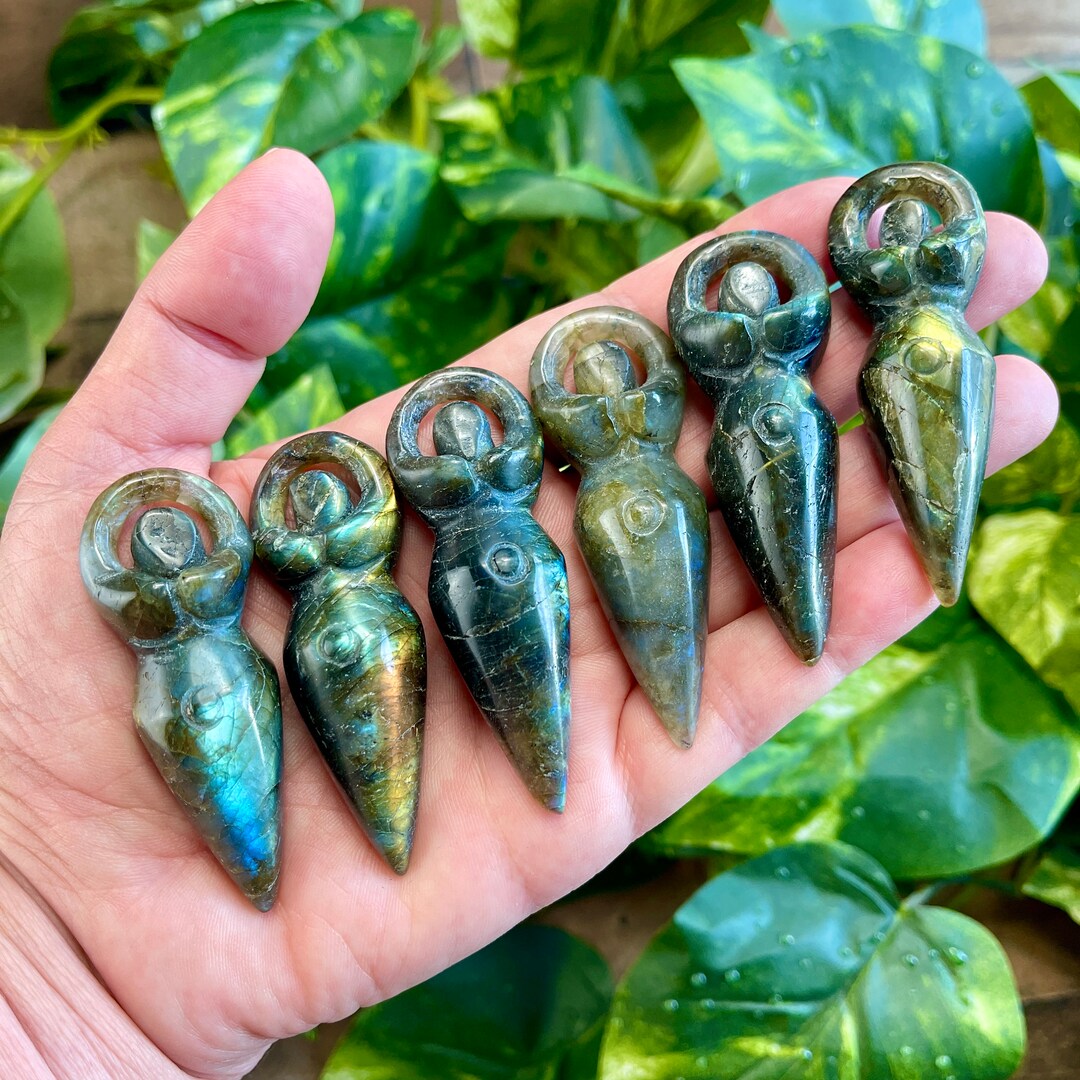 Labradorite Goddess, Crystal Goddess, Crystal Goddess Statue, Crystal Goddess Figurine, Gemstone