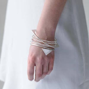 Silver sunrays bangle / Contemporary jewellery / Gift for women / Stackable bracelet image 4