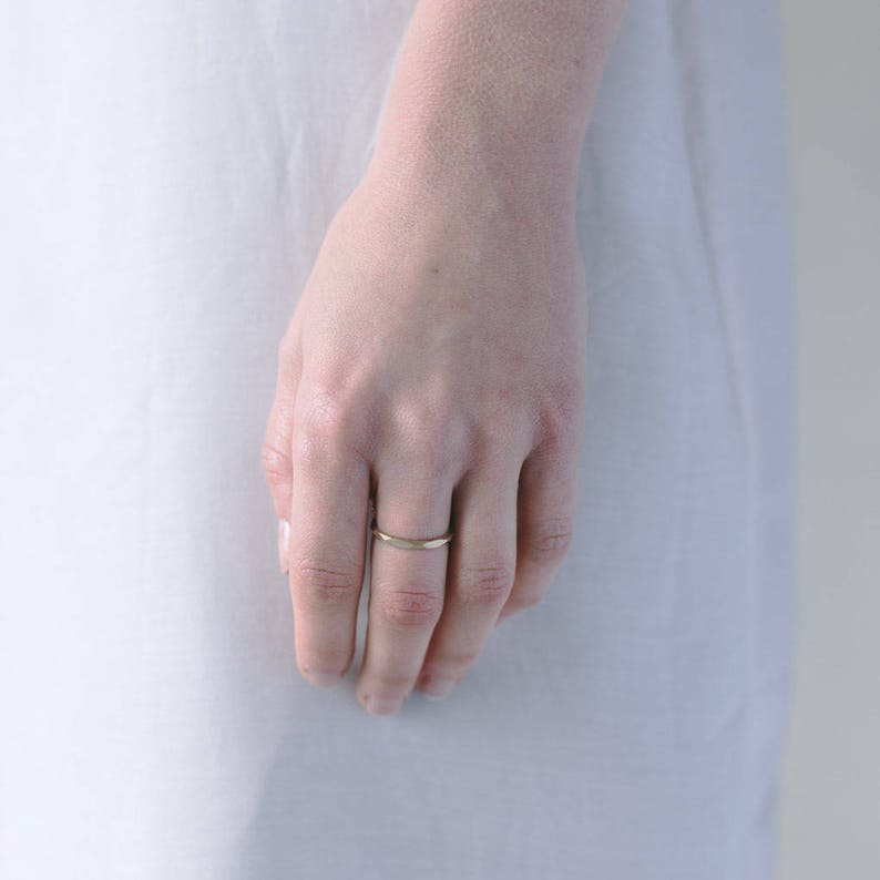 14k Gold Thin Twisted Minimalistic Ring