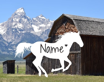 Calcomanía de vinilo personalizada de caballo: nombre personalizado, decoración para coche y portátil