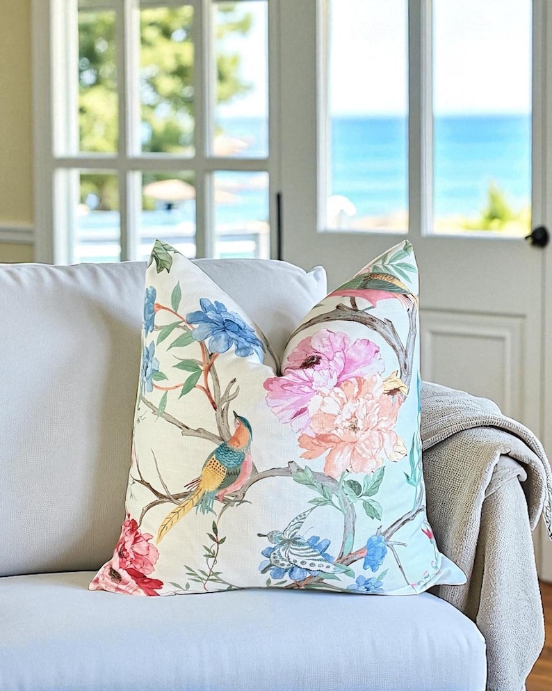 KingsRoadHomeDecor Eliana Garden Throw Pillow Cover - Thumbnail 3
